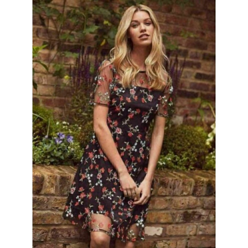 NEW Dorothy Perkins Floral Embroidered Fit And Flare Dress Size/US10 Black